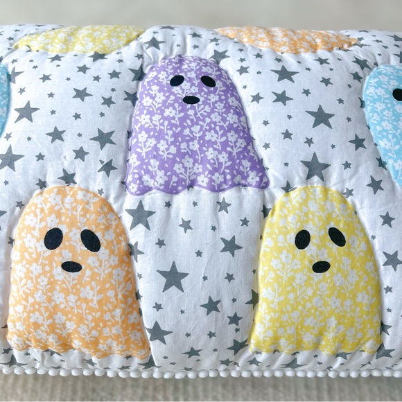 NWT Goblin & Ghoul Pastel Quilted Ghost Pom Pom Trim Halloween Pillow - Picture 7 of 14